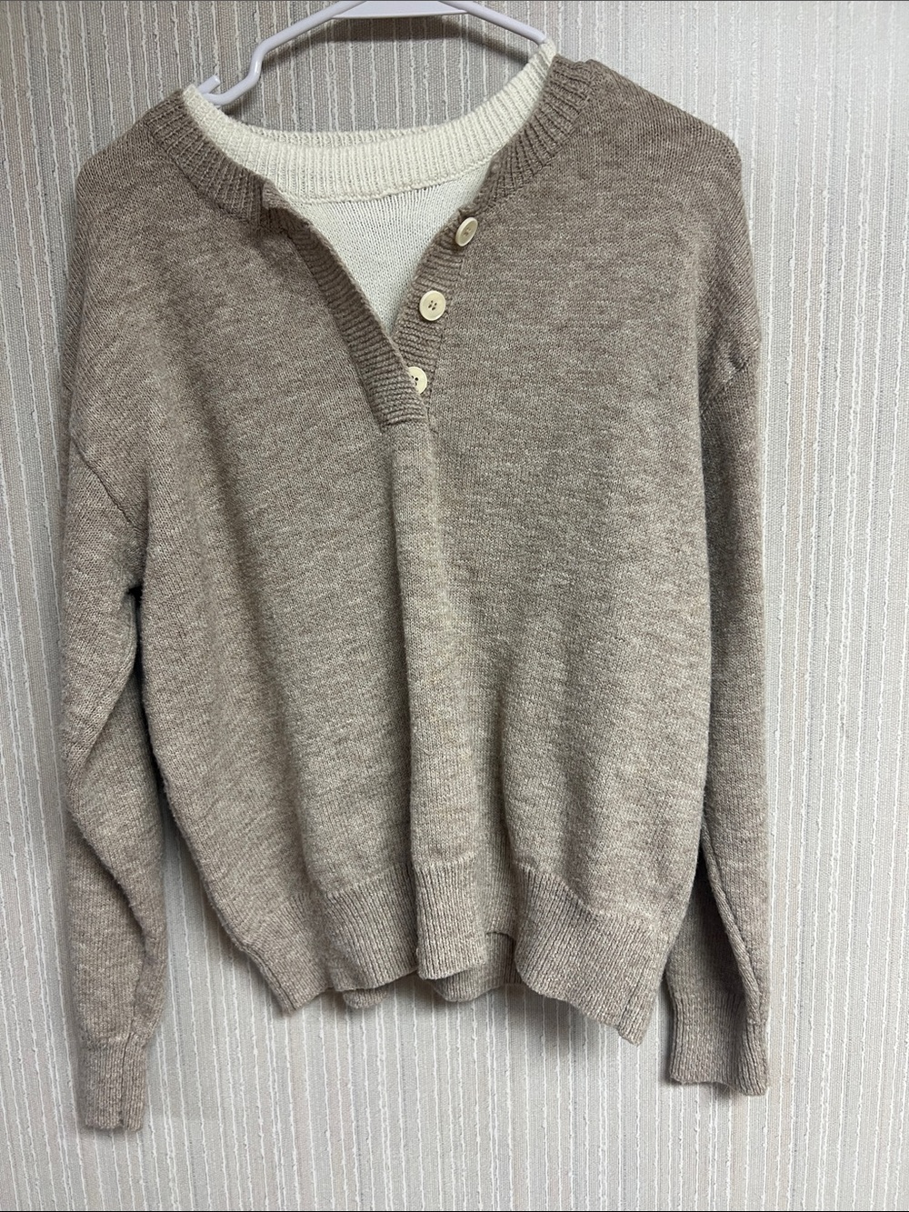 S/M Crewneck layered look Button Pullover Sweater in Light Taupe